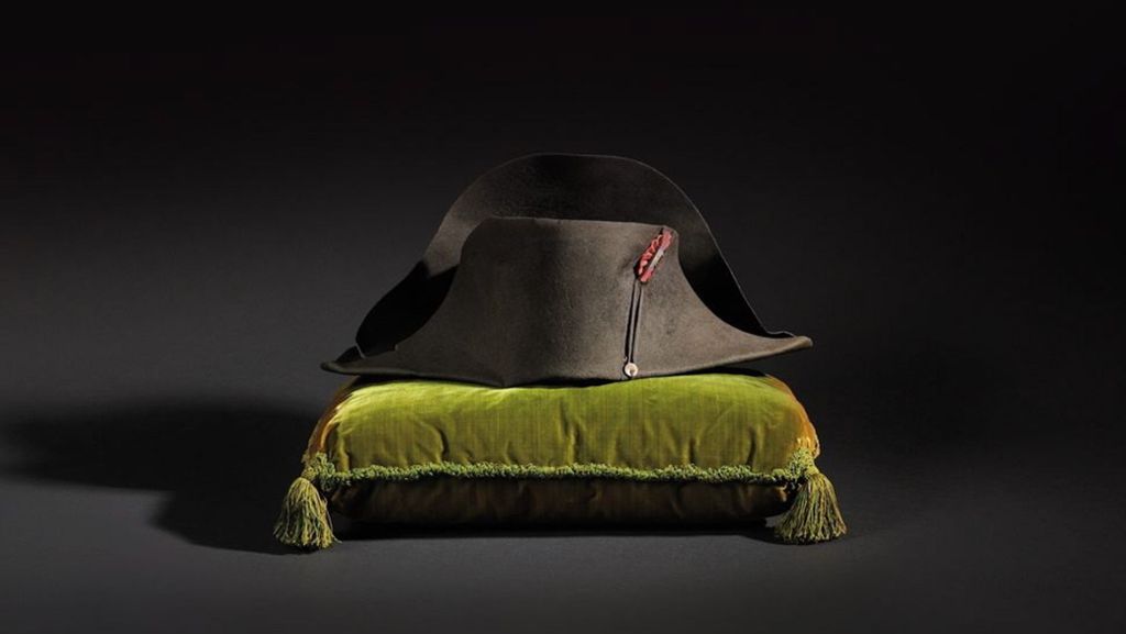 Lyon: Hut von Napoleon für 350 000 Euro versteigert