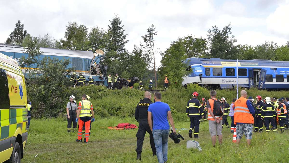 Zugunglück in Tschechien: Rund 20 Fahrgäste waren in dem Zug