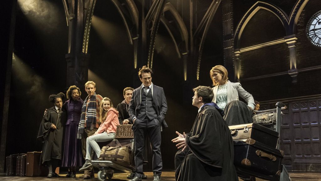 Theaterpremiere in Hamburg: Harry Potter zaubert in Deutschland