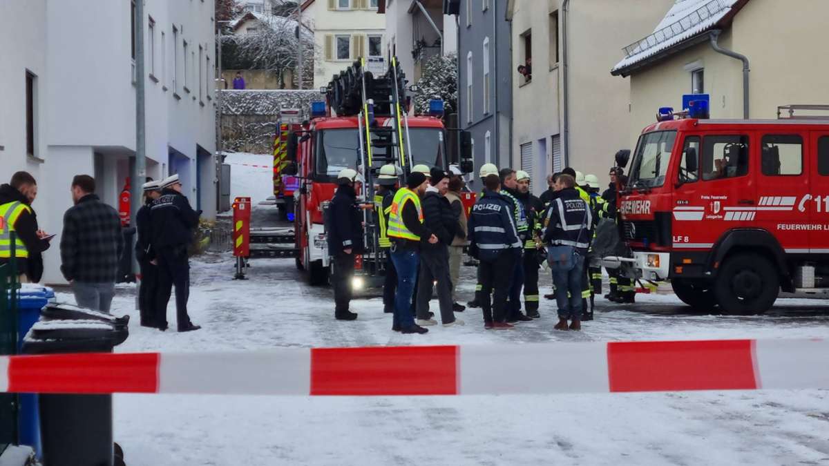 Kreis Heilbronn: Tödliches Feuer in Leingarten – eine Person kommt ums Leben