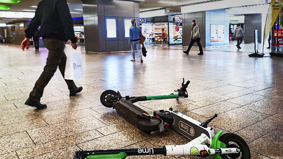 Blockierte Rad- und Fußwege in Stuttgart: Stadt sieht Handlungsbedarf bei E-Scootern