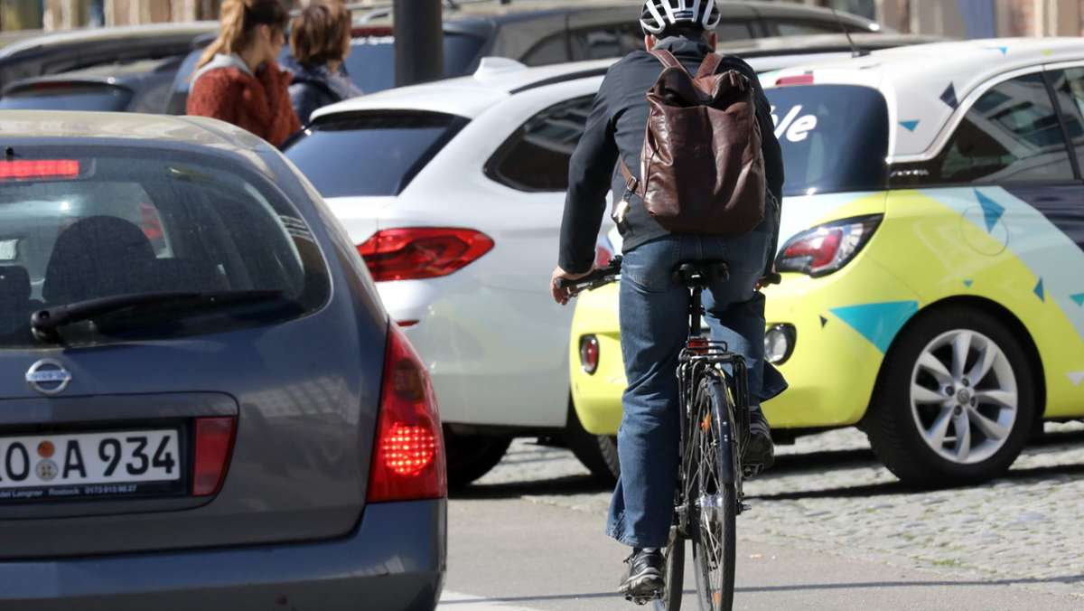 Mitmachaktion Kesselbox: Radfahrer werden oft enger überholt als erlaubt