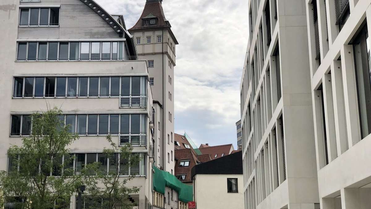 Zwischen Baustellen, Kultur und Cafés: Ein Spaziergang durch Stuttgart-Mitte
