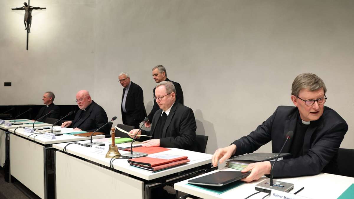 Katholische Kirche: Deutsche Bischöfe vor Zerreißprobe