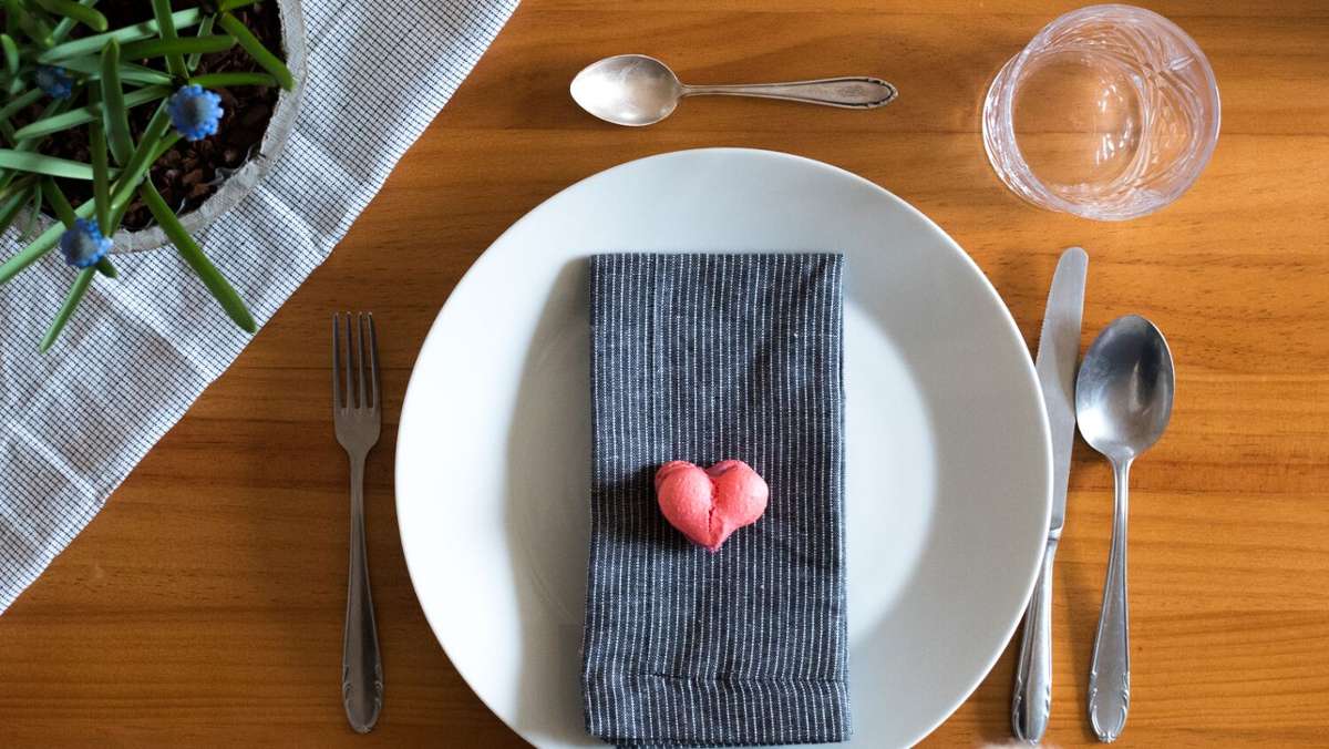 Blick in die Küche mit Jasmin: Herz-Macarons zum Valentinstag