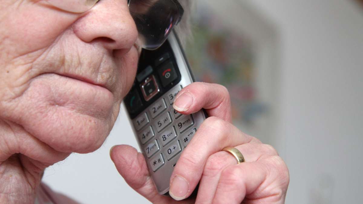Vorsicht vor Telefonbetrügern: Neue Welle von Anrufen falscher Polizeibeamter
