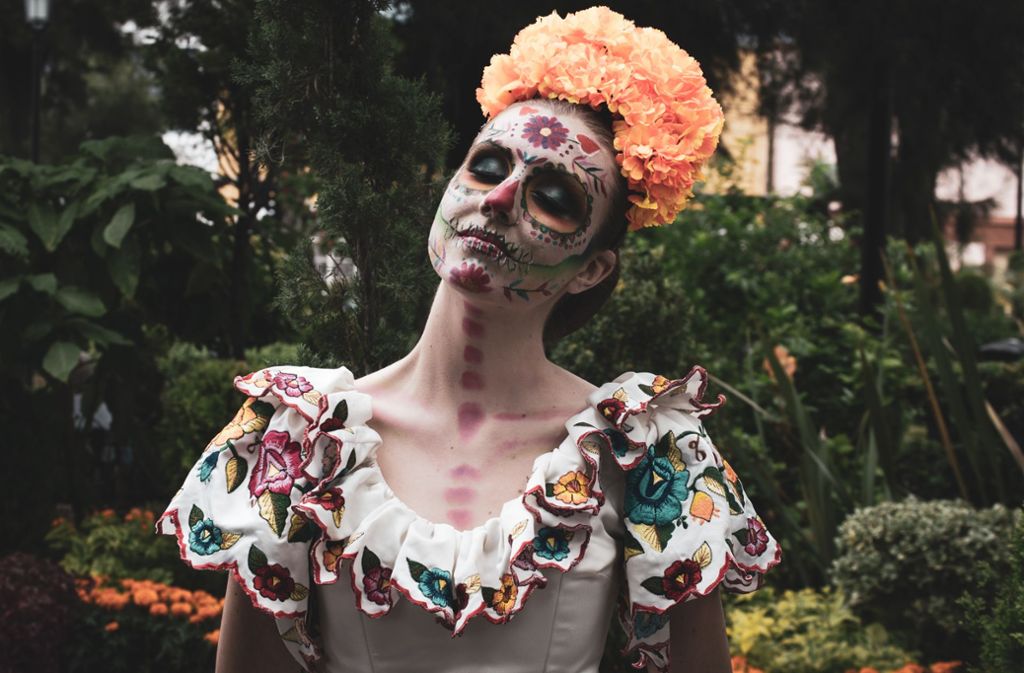 Der Totenkult ihrer neuen Heimat Mexiko beschäftigt die Musikerin auch künstlerisch.