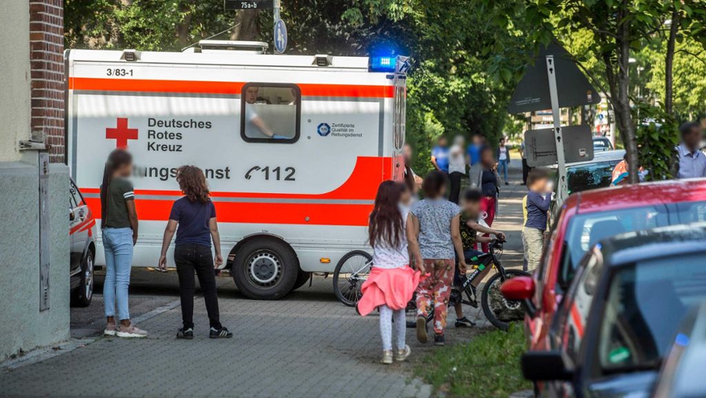 Stuttgart: Radelndes Kind von Bus erfasst