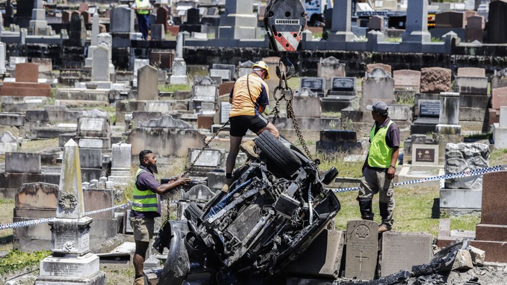 Spektakulärer Unfall: Nahtoderfahrung auf  dem Friedhof