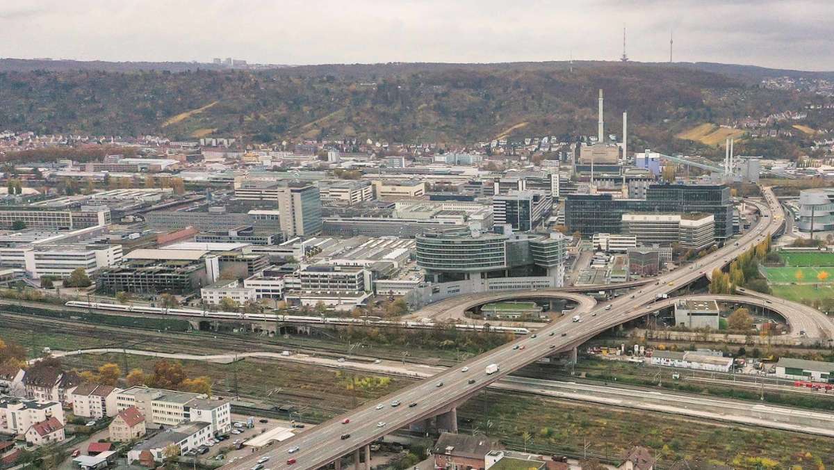 Elektromobilität: Daimler-Betriebsrat in Untertürkheim verschärft den Ton