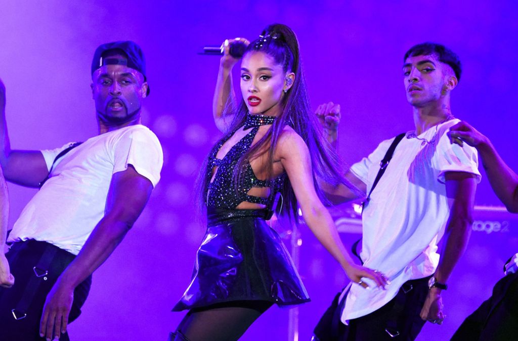 Ariana Grande gewann einen Grammy für ihr Pop-Album „Sweetener“. Nach einem Streit mit dem Produzenten der Show nahm auch sie nicht an der Preisverleihung teil.