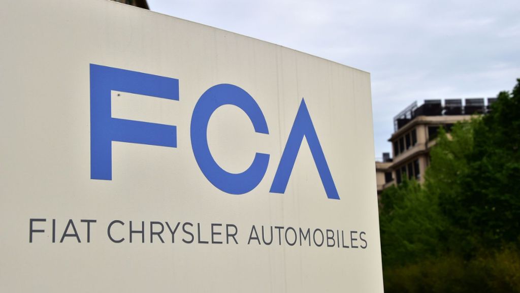  Fiat Chrysler hat laut Regierung fast 104 000 Fahrzeuge so ausgestattet, dass sie bei Abgastests weniger Schadstoffe ausstoßen. Das beschuldigte Unternehmen sagt, es habe im Gegensatz zu VW die Software nicht installiert, um bei Tests zu schummeln. 