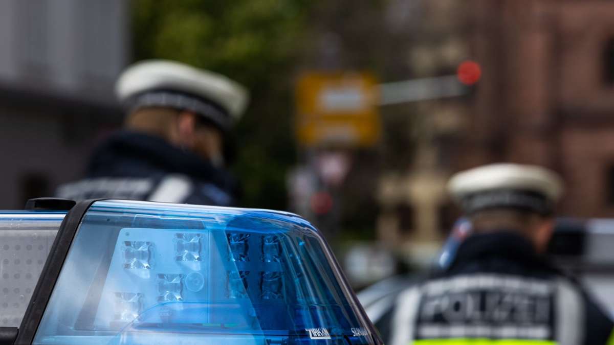 Festnahmeversuch bei Freiburg eskaliert: 27-Jähriger sticht auf Polizist ein