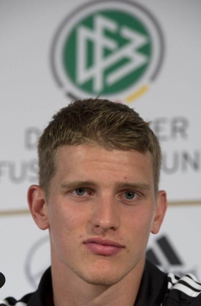 Nicht verwechseln: Lars Bender (Bayer Leverkusen) ist der Zwillingsbruder von Sven Bender (Borussia Dortmund), der von Jogi Löw aus dem vorzeitigen EM-Kader gestrichen wurde.