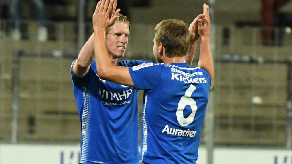 Stuttgarter Kickers: Auracher geht als Spieler  – und bleibt für den Nachwuchs am Ball