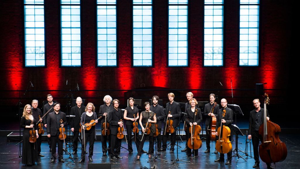 Dreikönigskonzert des Stuttgarter Kammerorchesters: Drei Könige und die Kammer im Saal