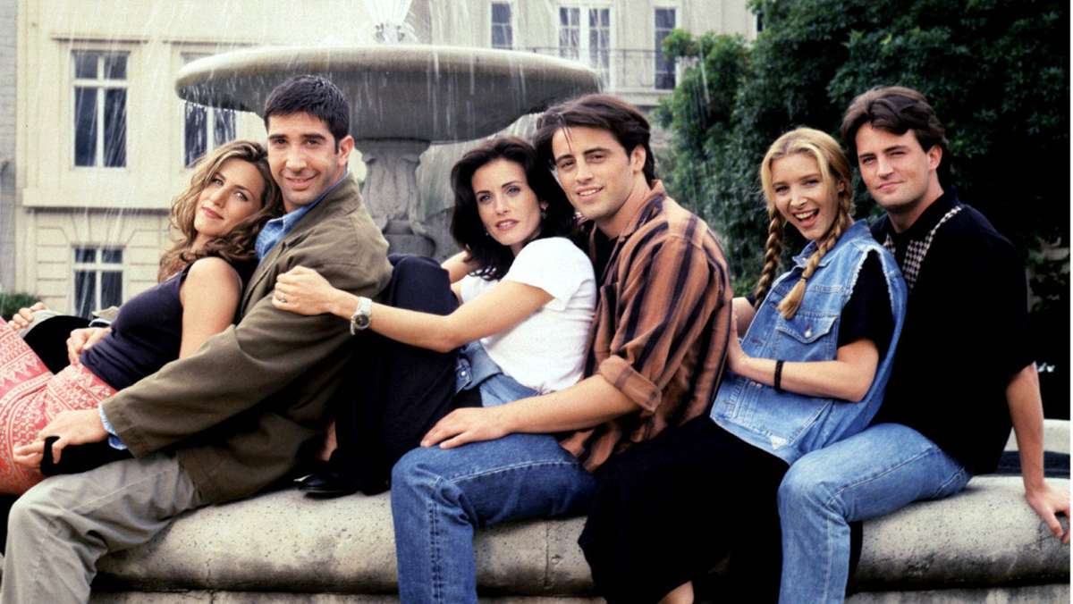  Endlich gibt es ein Wiedersehen mit den sechs Freunden aus New York – am 27. Mai zeigt HBOs Streamingdienst die „Friends“-Reunion. So haben sich die Schauspieler 17 Jahre nach dem Serienende verändert. 