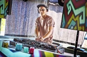DJs und Musiker spielen im Netz gegen die Krise an