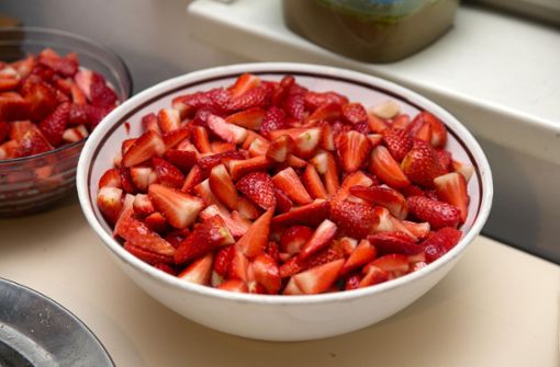 Erdbeer-Frischkäseroulade – ein Rezept vom Profi