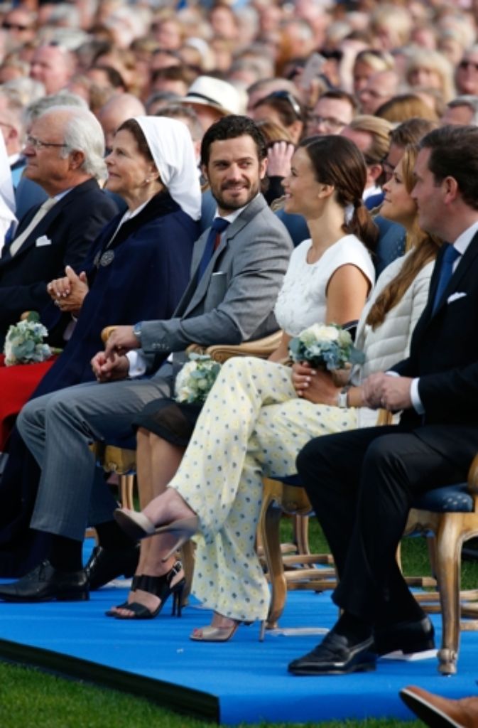 König Carl Gustaf, Königin Silvia, Prinz Carl Philip, Prinzessin Sofia, Prinzessin Madeleine und Chris ONeill (von links)