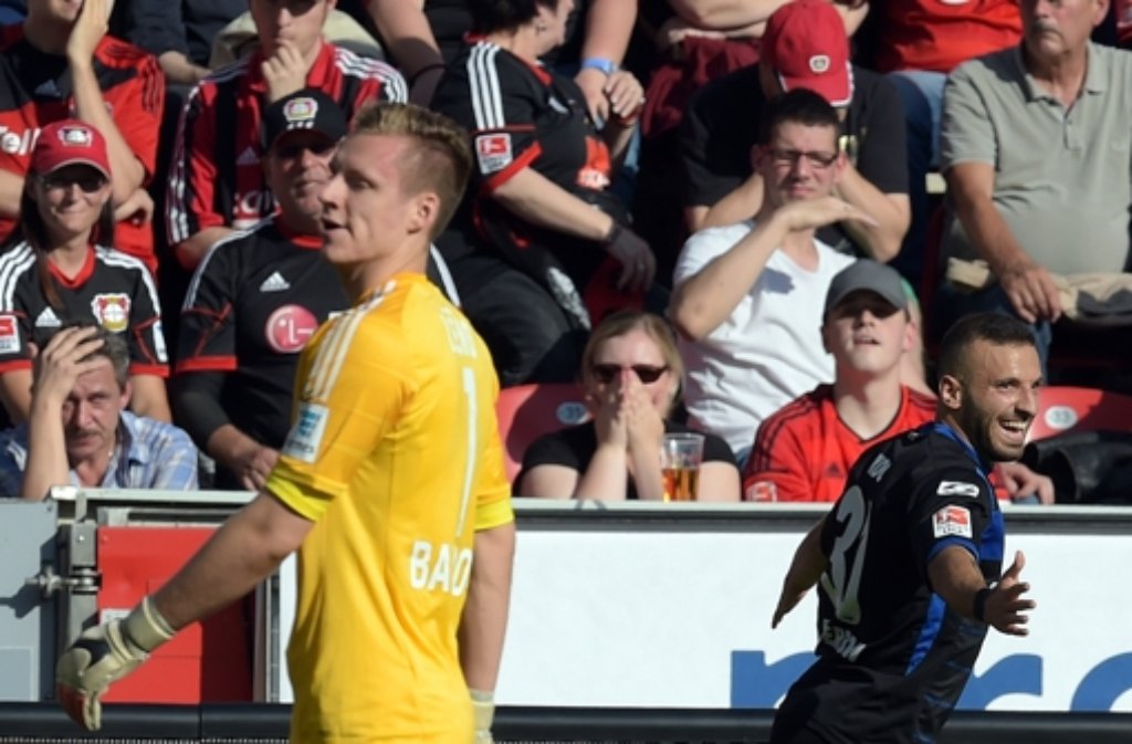 "Heute habe ich mal die Arschkarte." Bayer Leverkusens Torwart Bernd Leno nach seinem kapitalen Fehler in der 20. Minute gegen den SC Paderborn, der zum 0:1 führte.