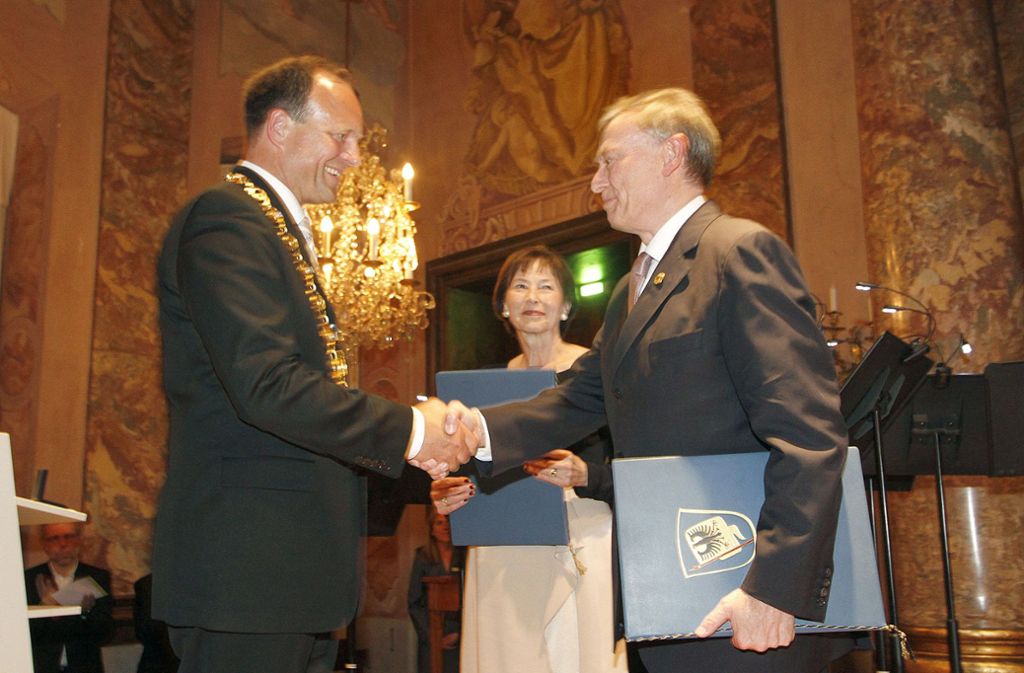 Spec verleiht dem ehemaligen Bundespräsidenten Horst Köhler die Ehrenbürgerwürde.