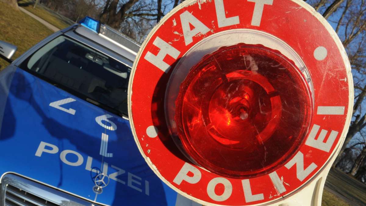 Kontrolle bei Murr: Verwirrter BMW-Fahrer  attackiert Polizisten