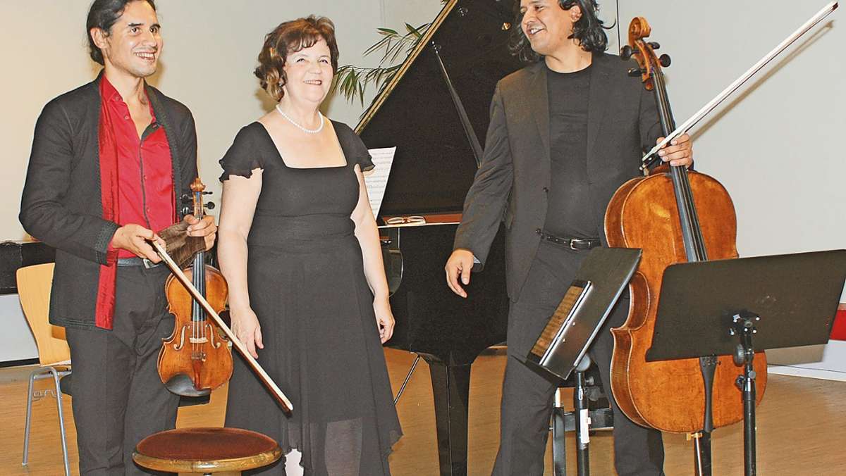  Der Kulturkreis Grafenau plant für 15. Januar einen Kammermusikabend mit dem Trio Bohorquez. Das Konzert im Maltestersaal des Dätzinger Schlosses soll unter den aktuellen Corona-Regeln stattfinden. 