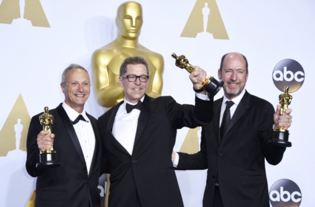 Ben Osmo, Gregg Rudloff und Chris Jenkins erhalten den Oscar für den besten Ton in „Mad Max: Fury Road“.