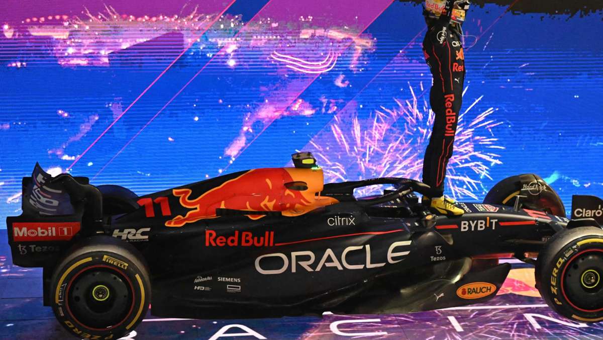 Formel 1 in Singapur: Verstappen nutzt erste Titelchance nicht - Perez siegt