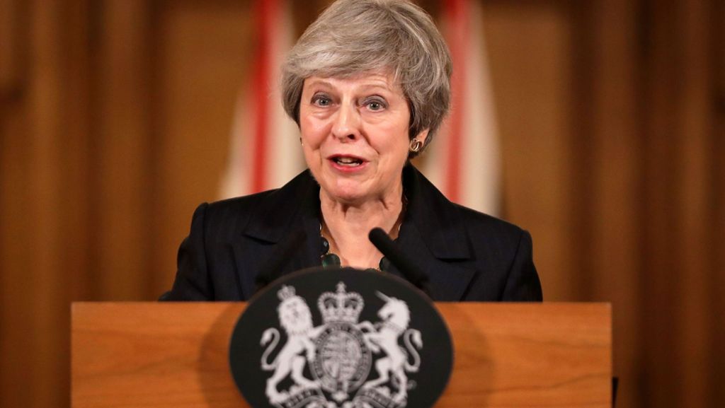 Krise nach Brexit-Entwurf: Muss Theresa May nun abtreten?