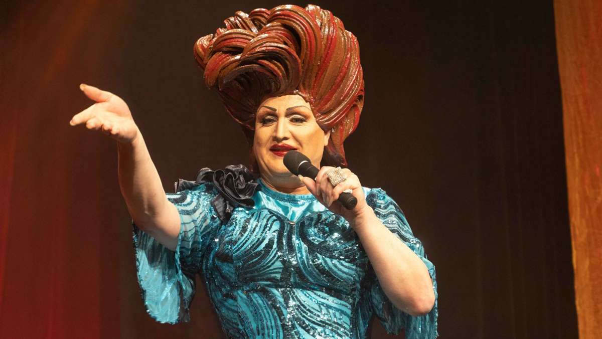 Wommy  feiert Premiere in Stuttgart: Wie lustig ist eine Travestieshow unter strengen Corona-Gesetzen?