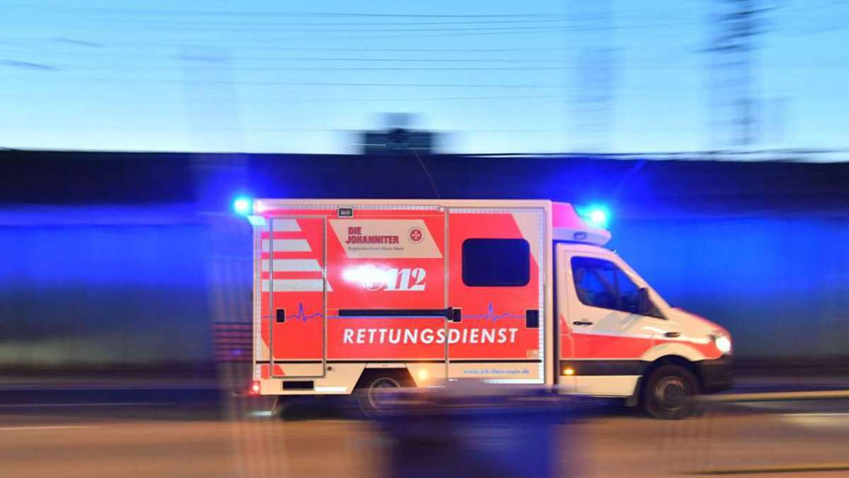 Tübingen: Frau in Linienbus bei Notbremsung schwer verletzt