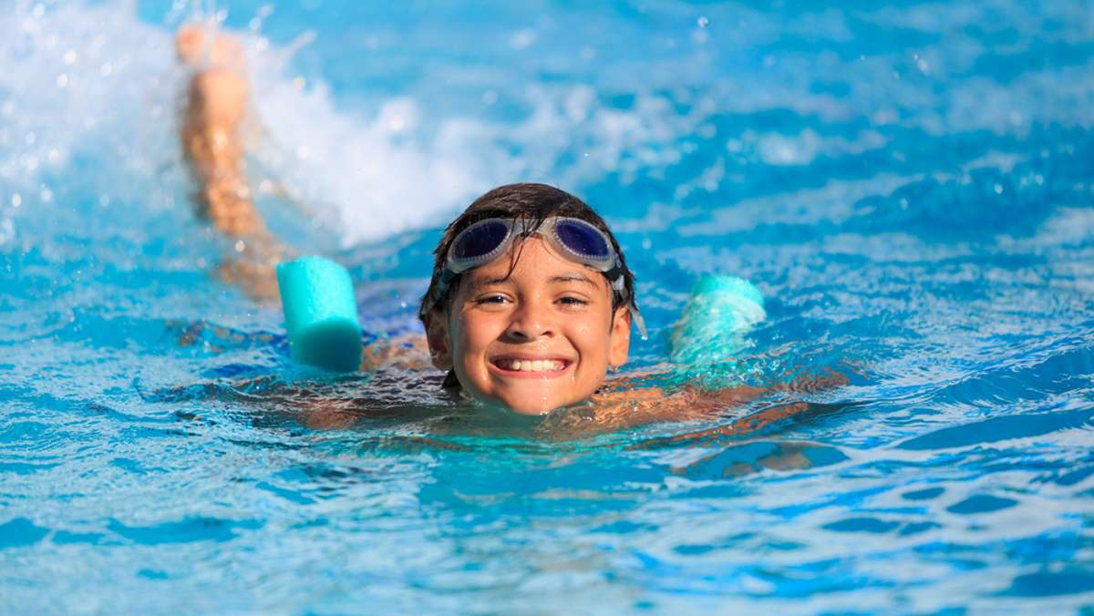 Vorschaubild zum Artikel Ab wann dürfen Kinder allein ins Schwimmbad?