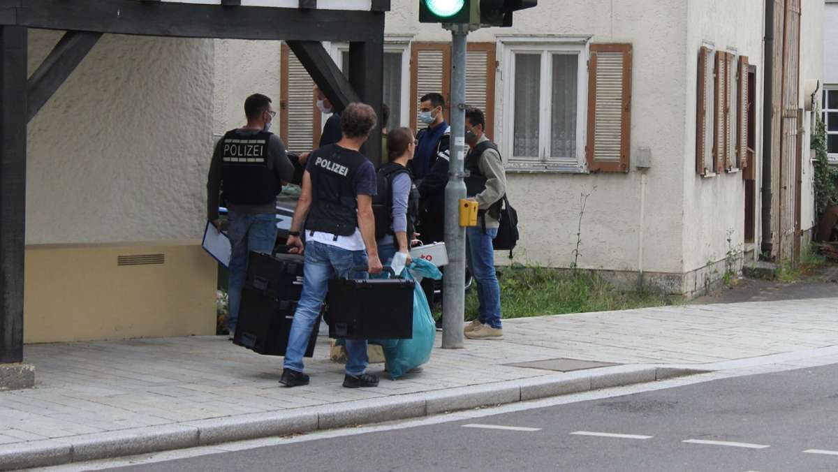 Vorfall im Kreis Tübingen: Polizei entdeckt tote Frau und Schwerverletzten - Umstände unklar