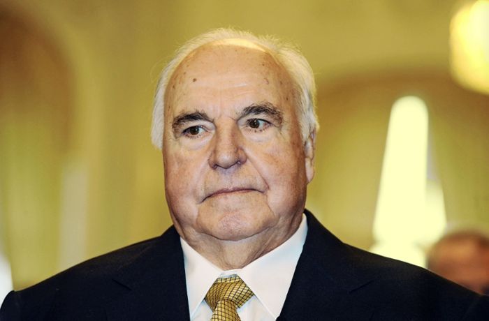 Helmut Kohl   kommt ins Zentrum Berlins