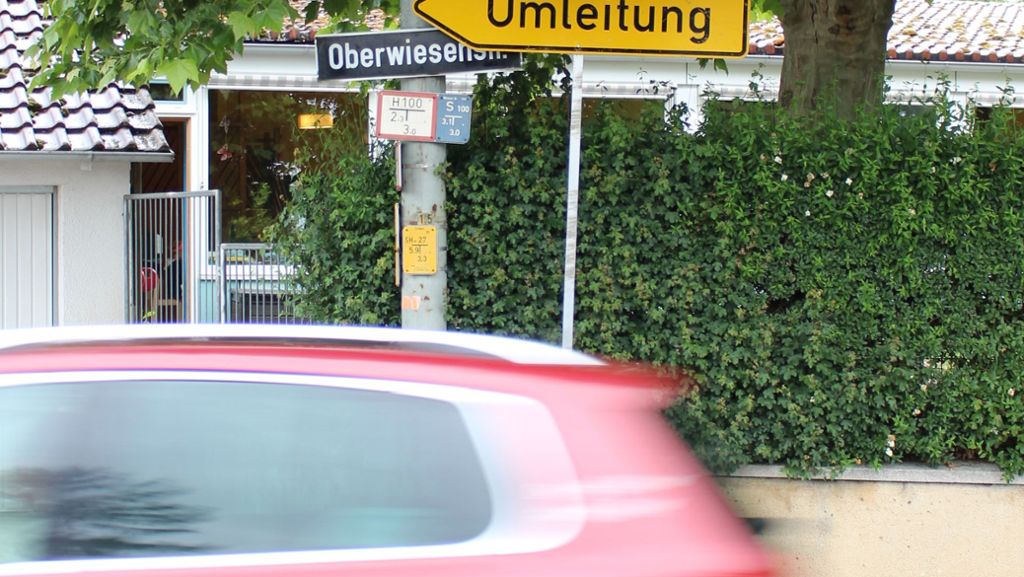 Umleitung in Stuttgart-Sillenbuch: Dieses Schild führt Autofahrer in die Irre