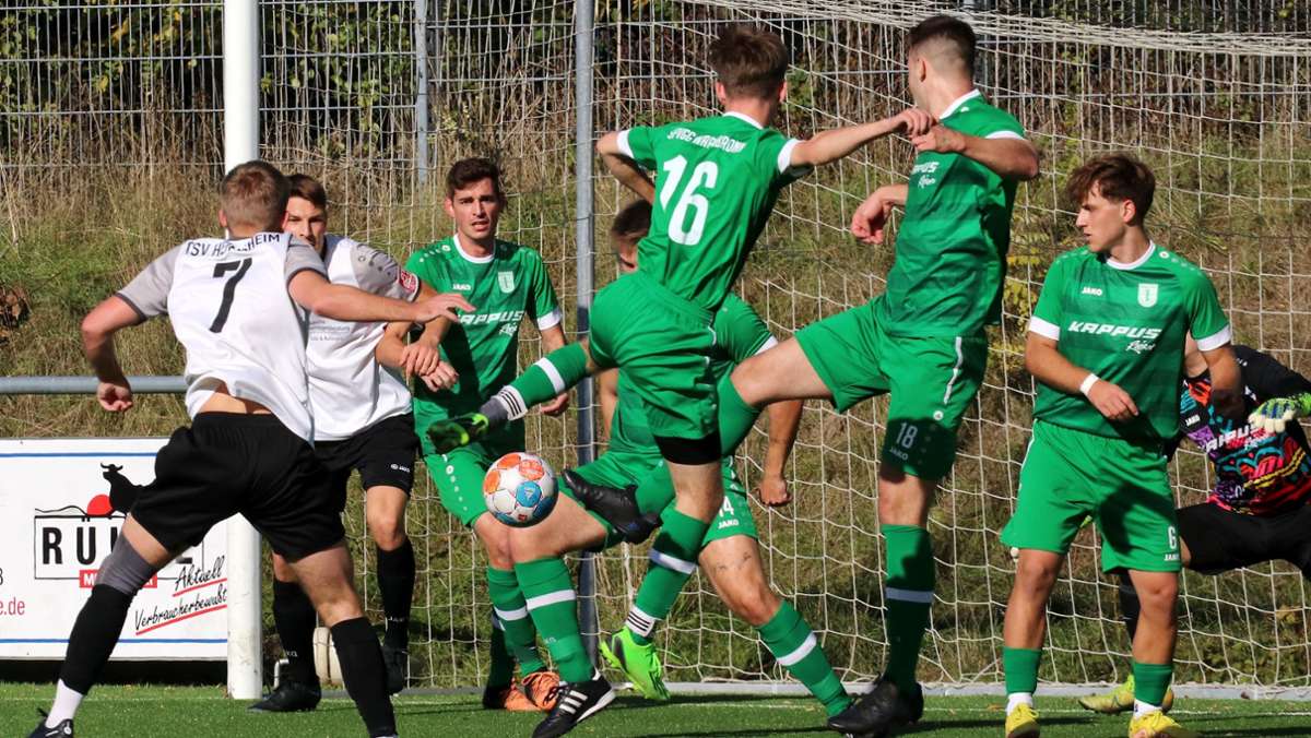 Fußball Bezirksliga: Elf Treffer: Tag der offenen Tore in Warmbronn