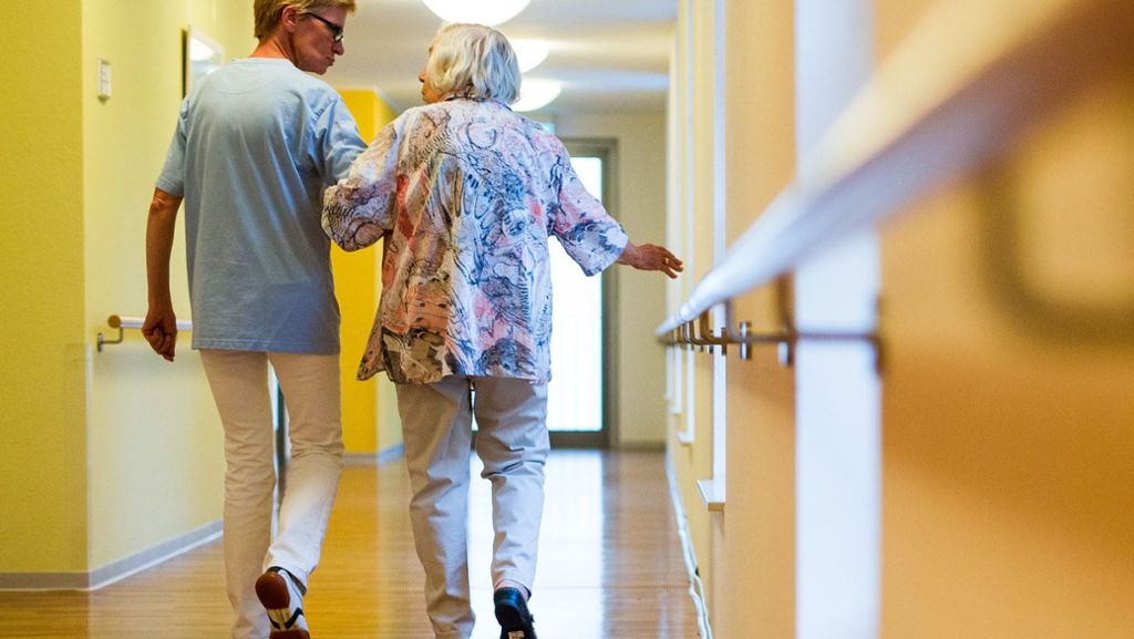 Corona in Kliniken und Heimen: Noch kein flächendeckender Bonus für Pflegekräfte