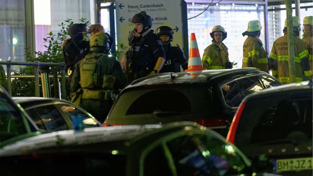 Einsatz in Aachen: Polizei  beendet Großeinsatz in Krankenhaus mit Notzugriff