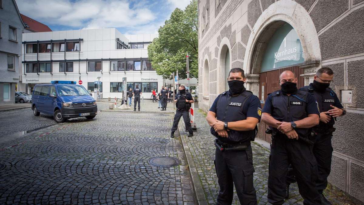 Prozess um Mord in Göppingen-Ursenwang: Zwei Angeklagte wieder auf freiem Fuß