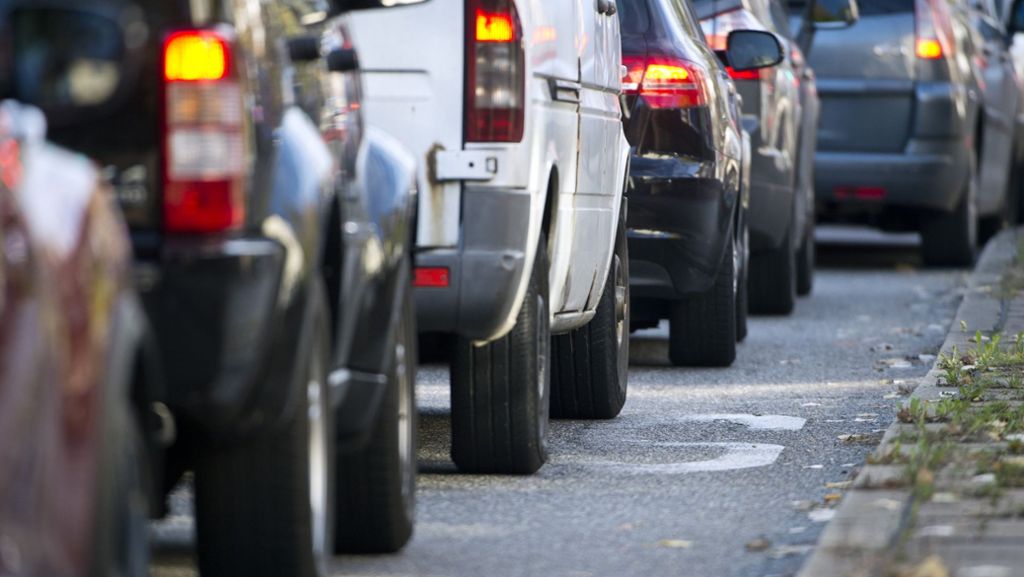 Verkehrszählung am Schelmenwasenring: 1500 Autos pro Stunde wollen in den Kreisel