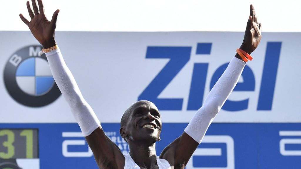 Berlin-Marathon: Kenianer Eliud Kipchoge gewinnt mit Fabel-Weltrekord