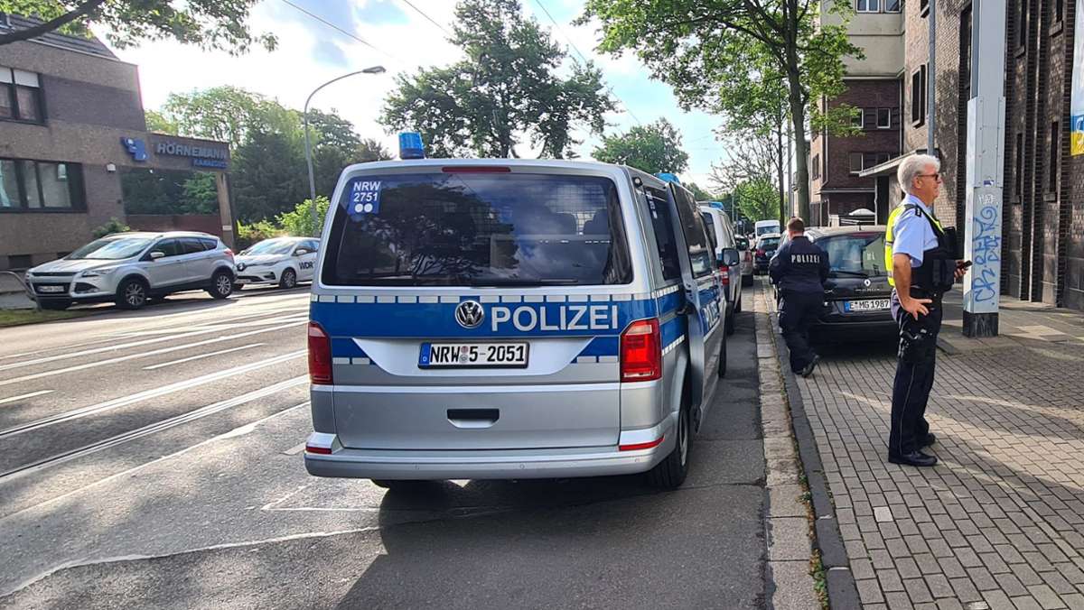 Essen: Polizeieinsatz an zwei Schulen - SEK-stürmt Wohnung von Schüler