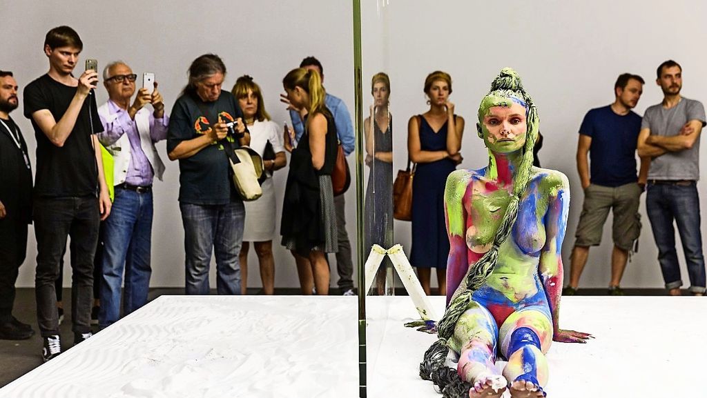 Die Art Basel hat ihre Pforten geöffnet: Frauen, wohin man schaut