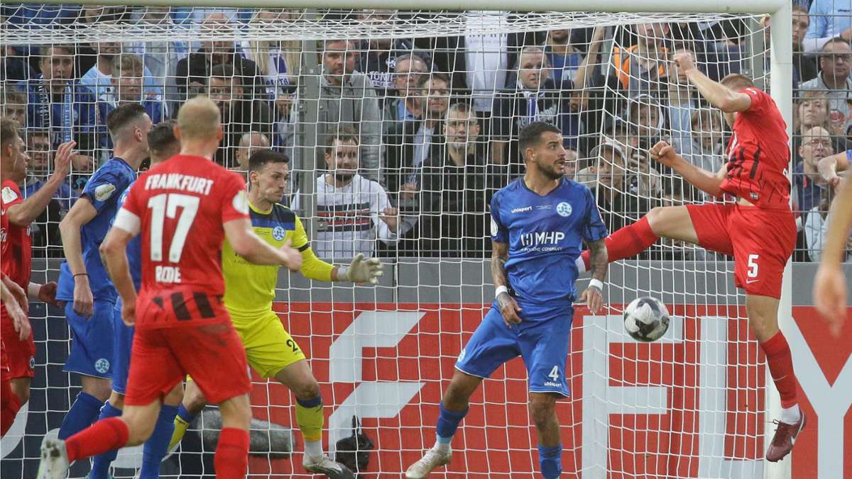 Pressestimmen zum DFB-Pokal: „Eintracht Frankfurt überrumpelt die Stuttgarter Kickers“