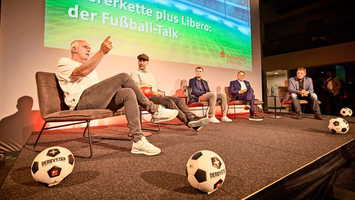 Ex-Nationalspieler talken in Waiblingen: Fußball-Experten scheitern an der falschen Neun