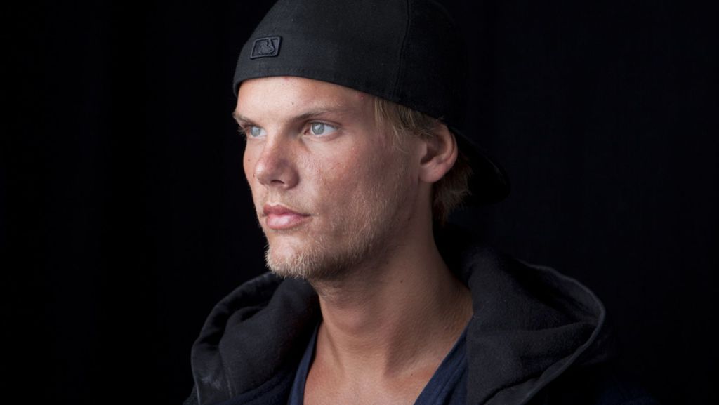 Anderthalb  Jahre nach dem Todesfall: Gedenkkonzert für DJ Avicii in Stockholm