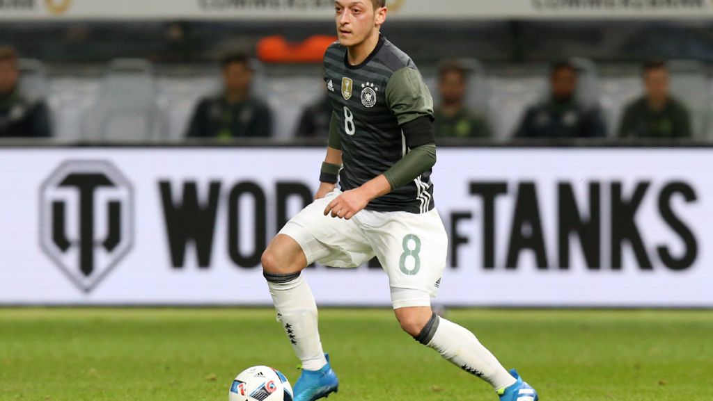 Mesut Özil in Mekka: Guter Fußballer und guter Muslim