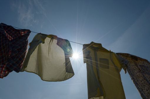 Wäsche auf Leinen aufzuhängen, soll Unheil verursachen. Foto: dpa/Federico Gambarini